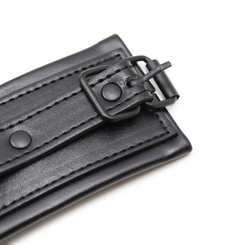 OHMAMA FETISH - RESTRICTIONS AU POIGNET - 7eme ciel