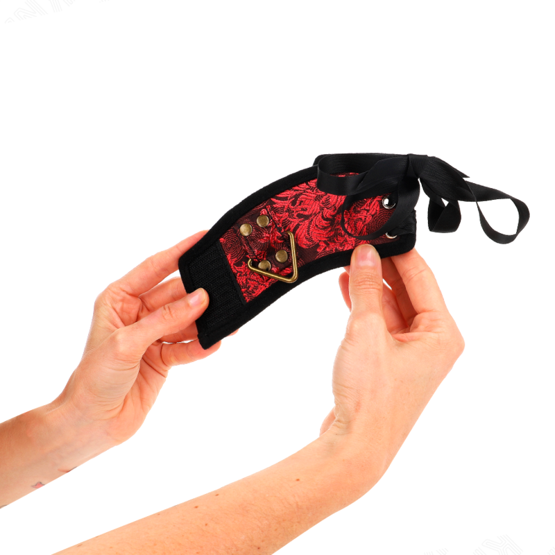 KINK - ATTACHE-POIGNETS SCANDAL DÉTAILS DENTELLE ROUGE-NOIR 24,5 CM X 6,5 CM - 7eme ciel