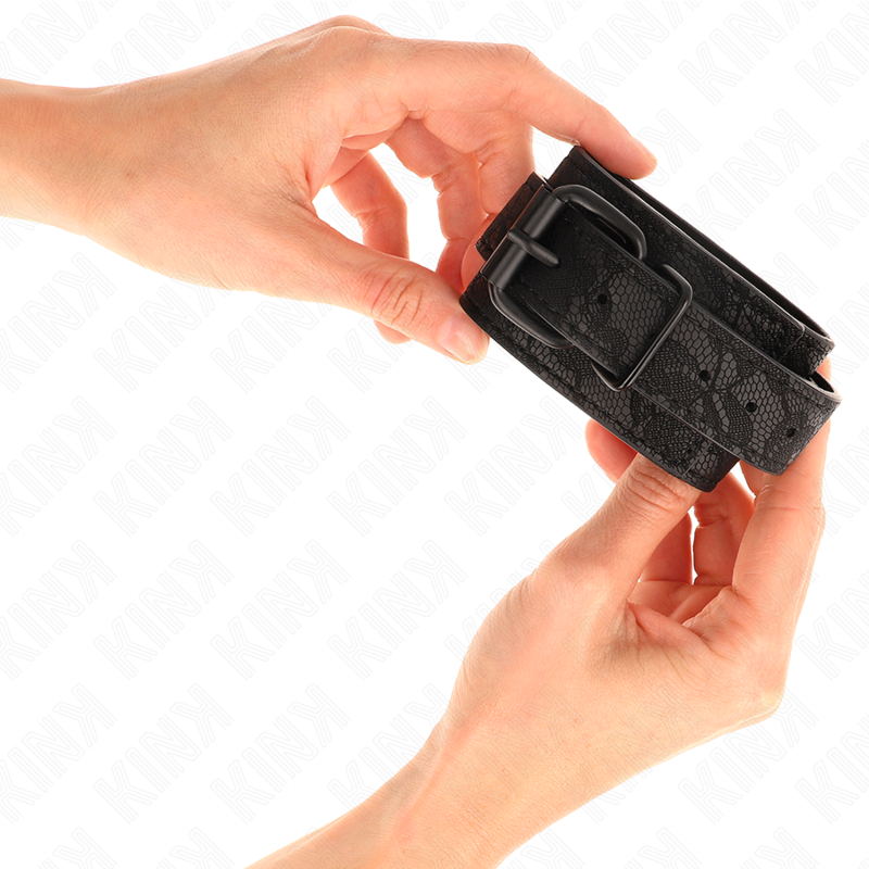 KINK - POIGNETS RECOUVERTS DE DENTELLE FONCÉE RÉGLABLE NOIR 19-26 CM - 7eme ciel