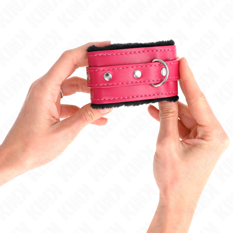 KINK - APPUI-POIGNETS DOUBLÉS DE FOURRURE PREMIUM NOIR AVEC CEINTURE ROSE FRAMBOISE AJUSTABLE 17-29 CM X 6 CM - 7eme ciel